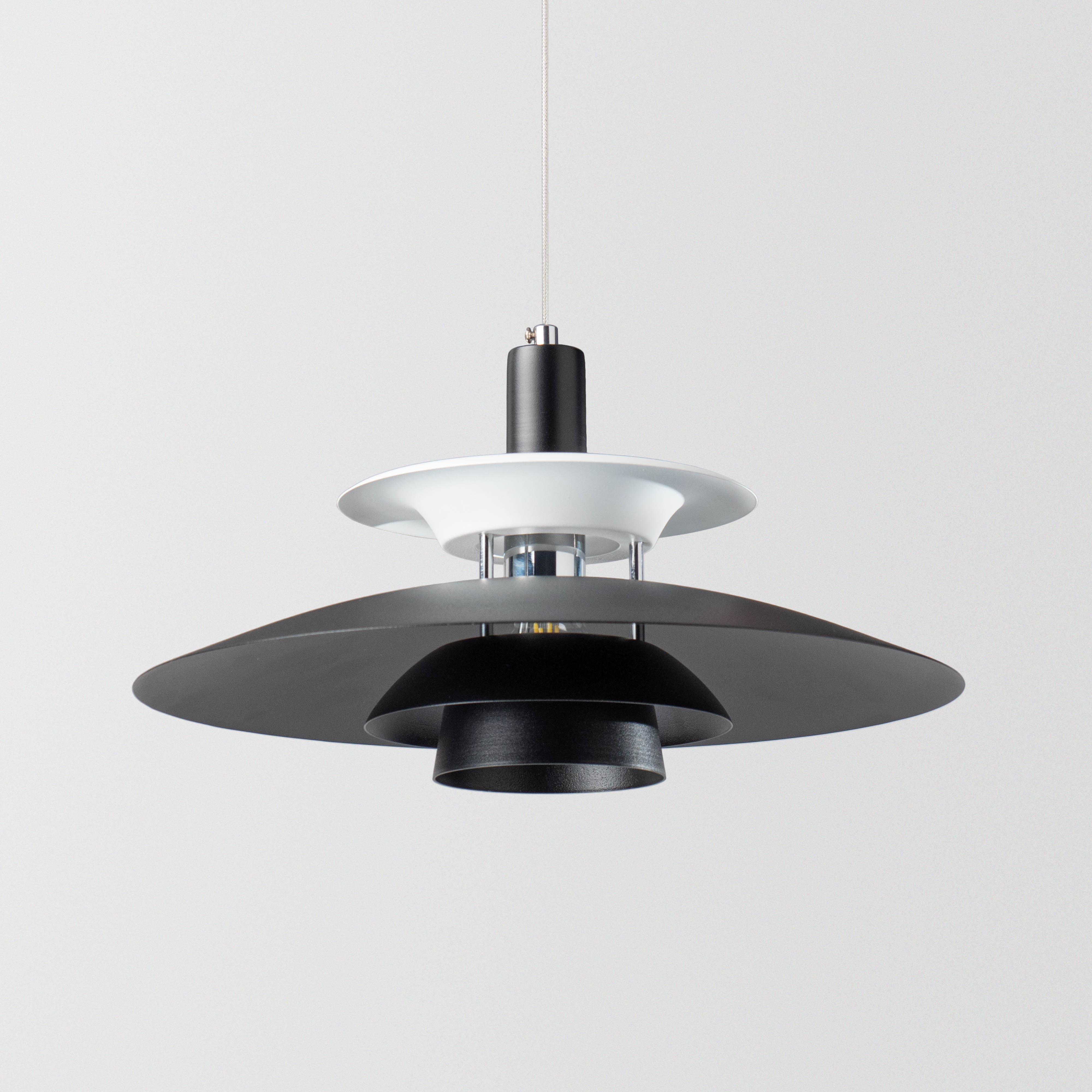 Cтильный подвесной светильник Skandilight Black